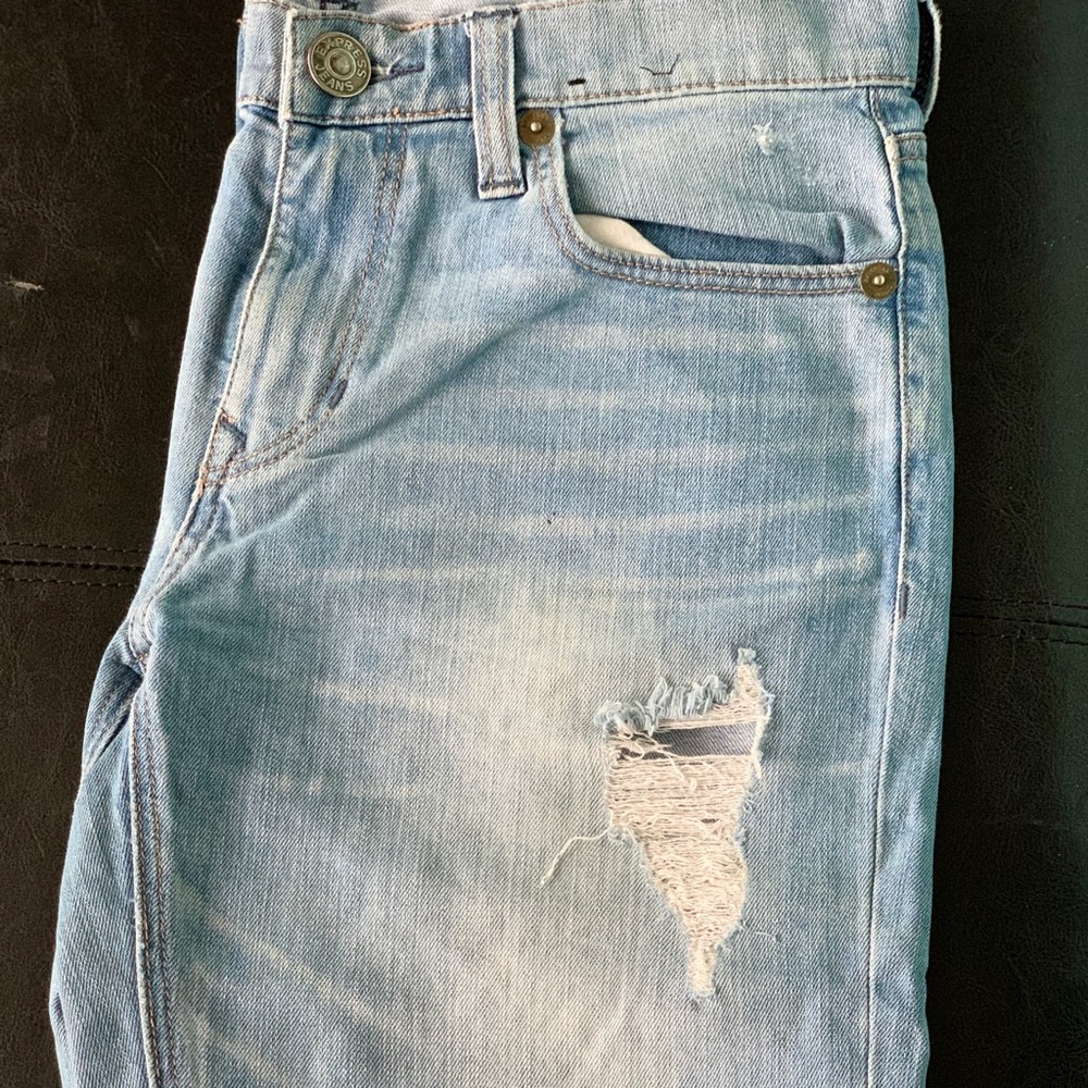 Express - Distress Girlfriend Jeans